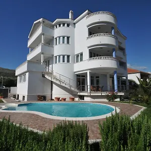 Apartment Lida, Trogir